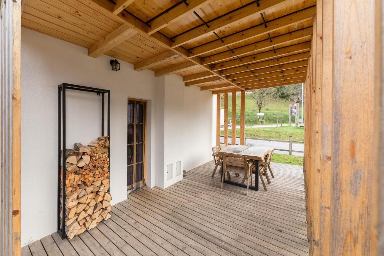 Апартаменты Hisa Na Soncu / Sun House Згорнье-Горье Экстерьер фото