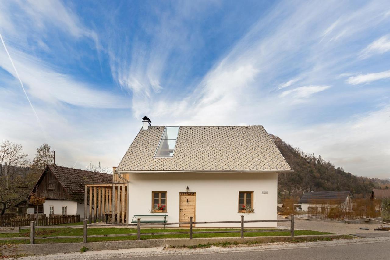 Апартаменты Hisa Na Soncu / Sun House Згорнье-Горье Экстерьер фото