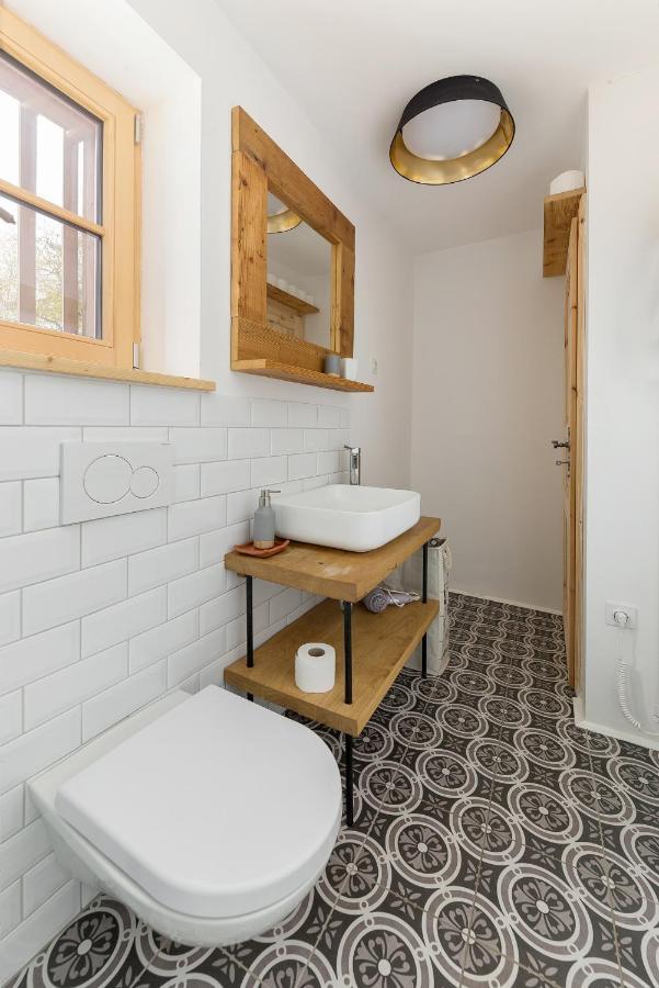 Апартаменты Hisa Na Soncu / Sun House Згорнье-Горье Экстерьер фото